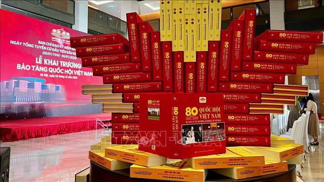 Ra mắt sách ảnh  “80 năm Quốc hội Việt Nam (1946-2026)”